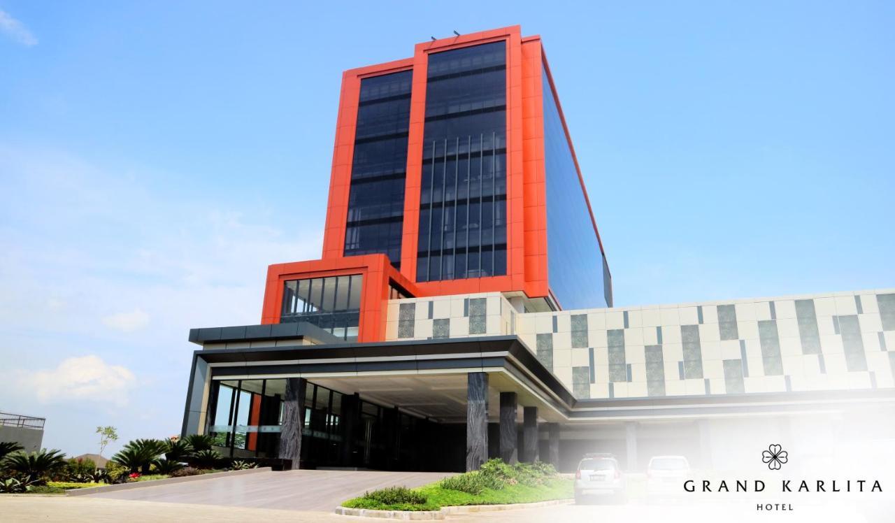 Grand Karlita Hotel Purwokerto Εξωτερικό φωτογραφία