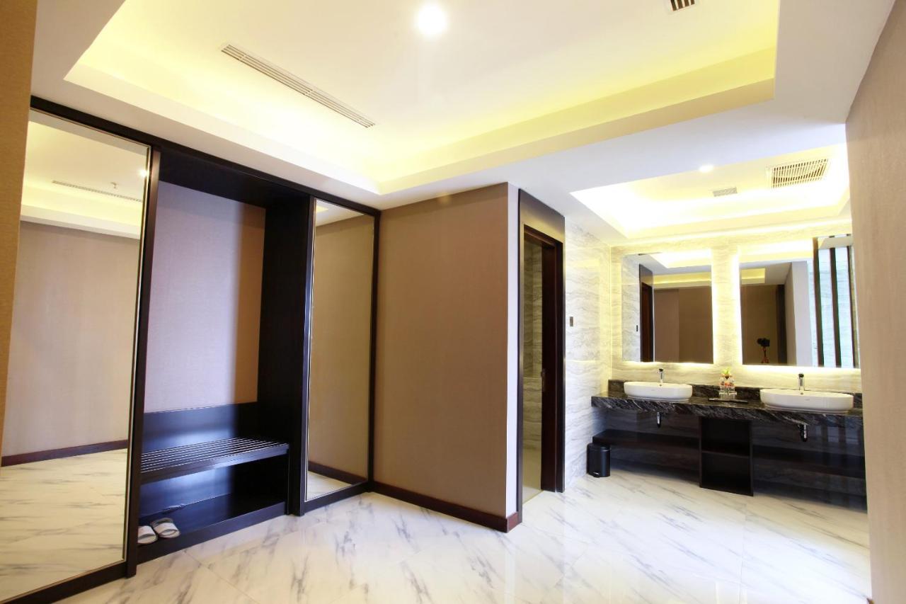 Grand Karlita Hotel Purwokerto Εξωτερικό φωτογραφία