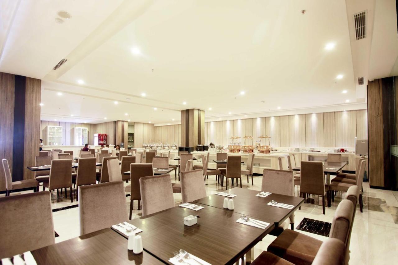 Grand Karlita Hotel Purwokerto Εξωτερικό φωτογραφία
