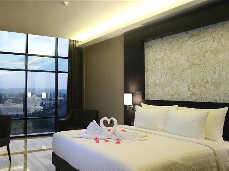 Grand Karlita Hotel Purwokerto Εξωτερικό φωτογραφία